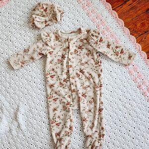 Baby Girl Floral Vintage Look Velour Outfit